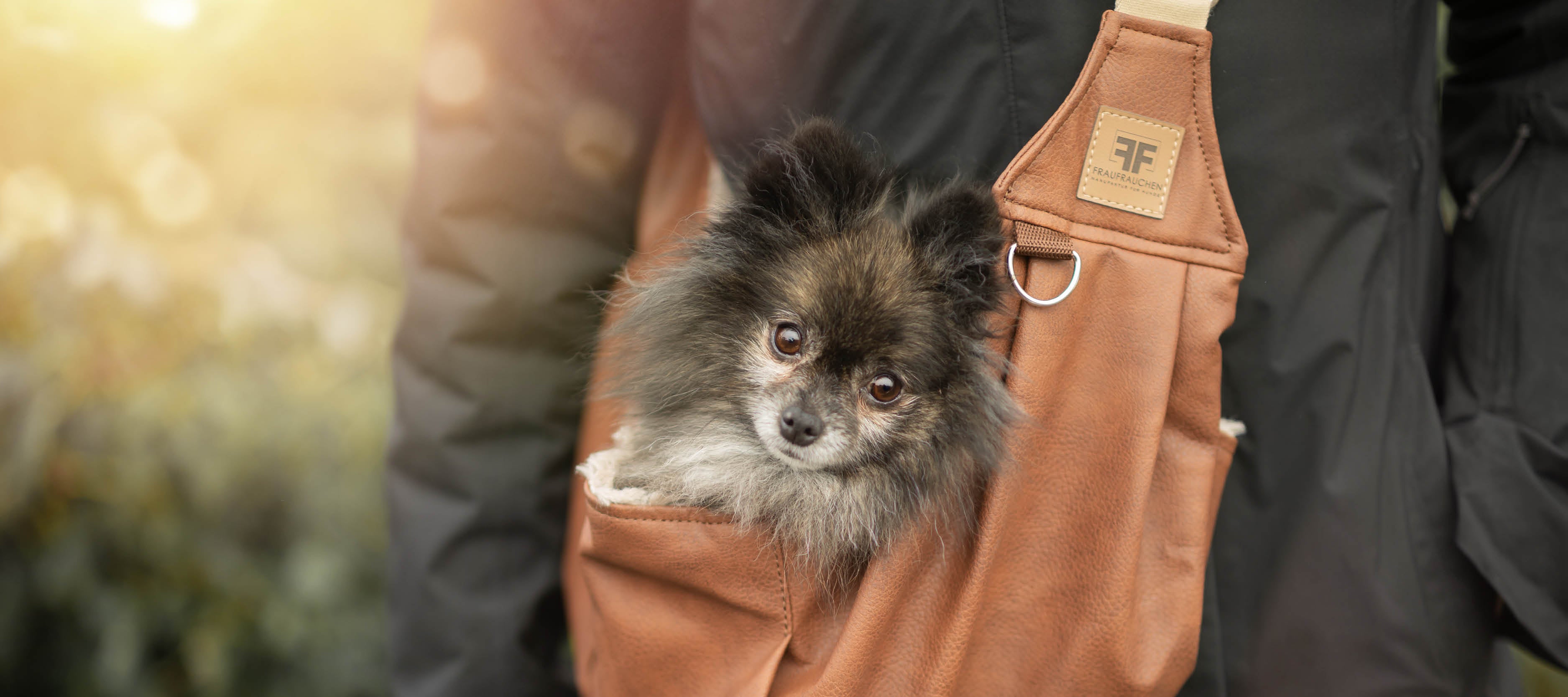 Frau Frauchen Hundetragetasche Cuddly Bag in Kunstleder City für Hunde und Haustiere