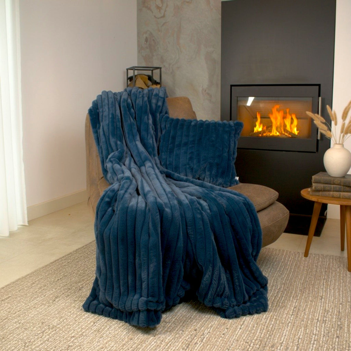 Kuscheldecke - Stripes Big Midnight
