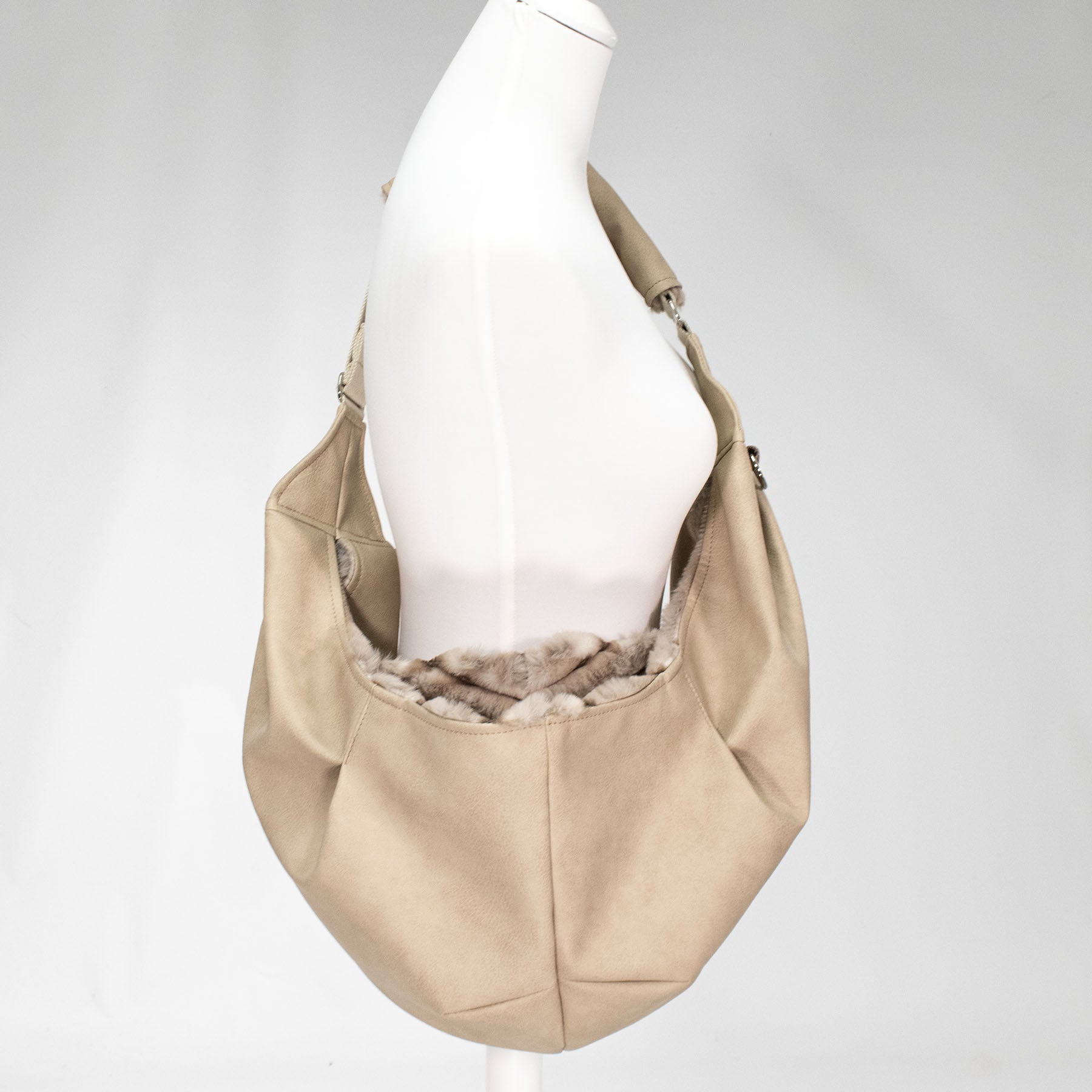 Frau Frauchen Hundetragetasche Cuddly-Bag Kunstleder Cottage für Hunde und Haustiere