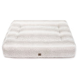 Frau Frauchen Letto St. Moritz für Hunde und Haustiere Frau Frauchen Letto St. Moritz für Hunde und Haustiere