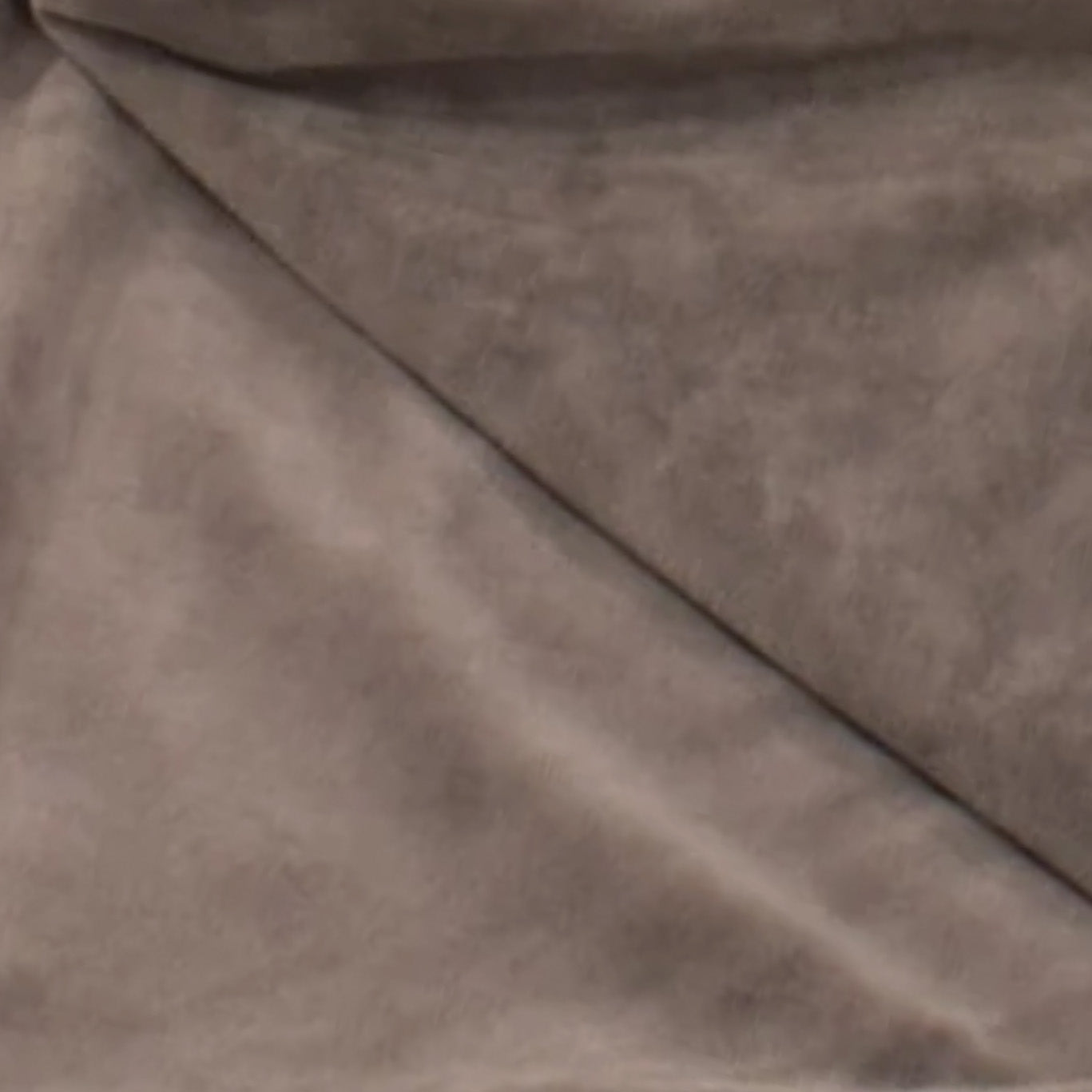 Frau Frauchen Kuscheldecke aus dem Cord Stoff in der Farbe Cappuccino