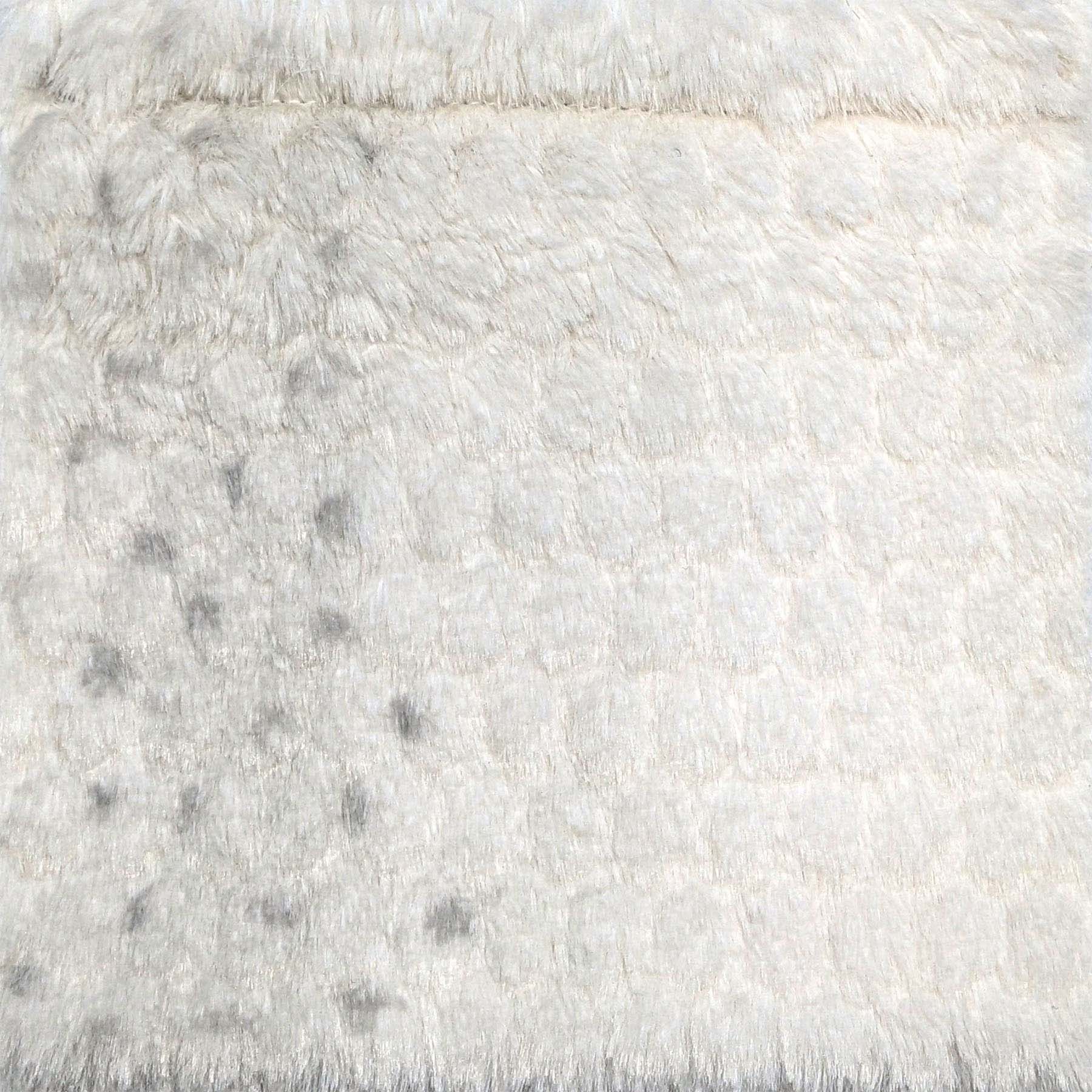 Eine Stoffprobe von der Manufaktur für Hunde. Das Stoffmuster hat die Farbe St. Moritz