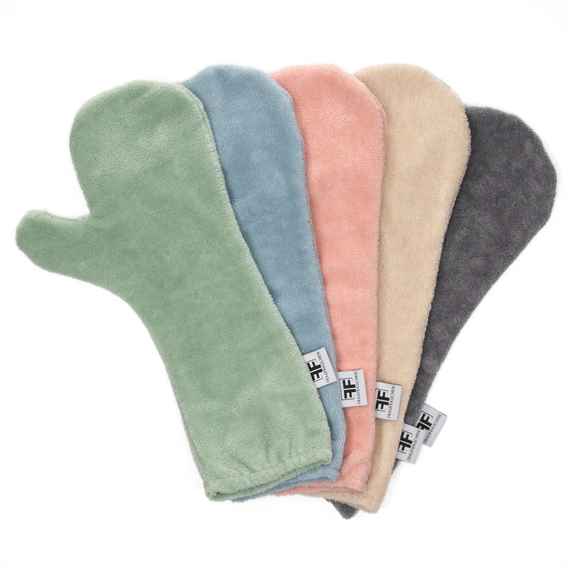 Bunte Handschuh-Waschlappen zum Putzen des Hundes oder Haustieres von Frau Frauchen